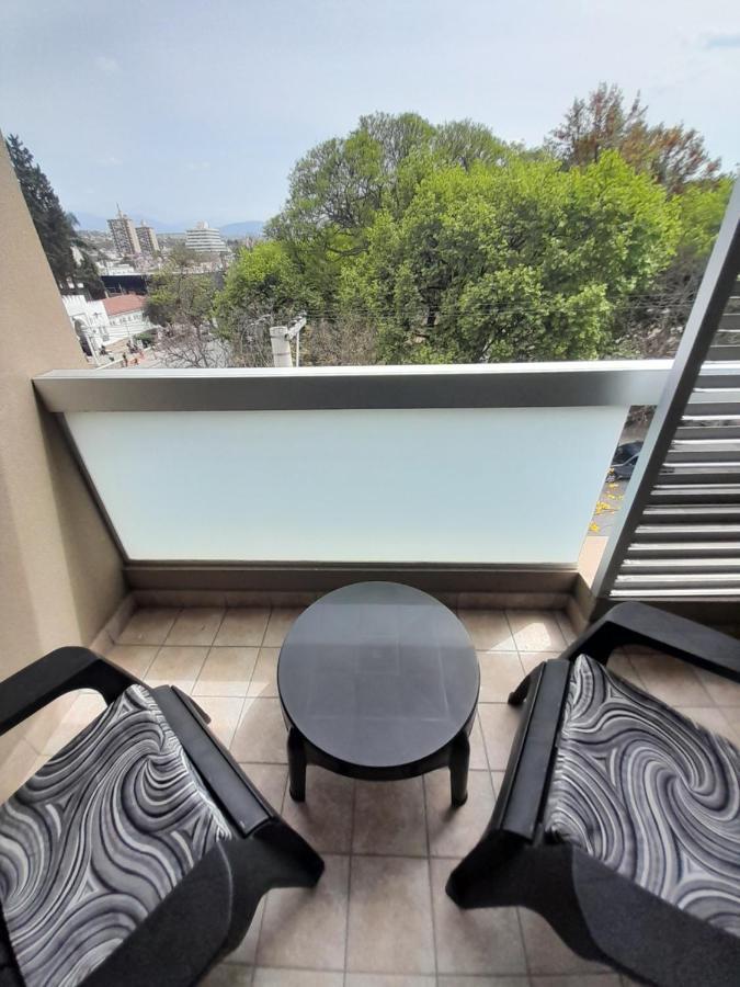 Departamento Centrico Plaza Alvarado Con Cochera Salta Eksteriør bilde