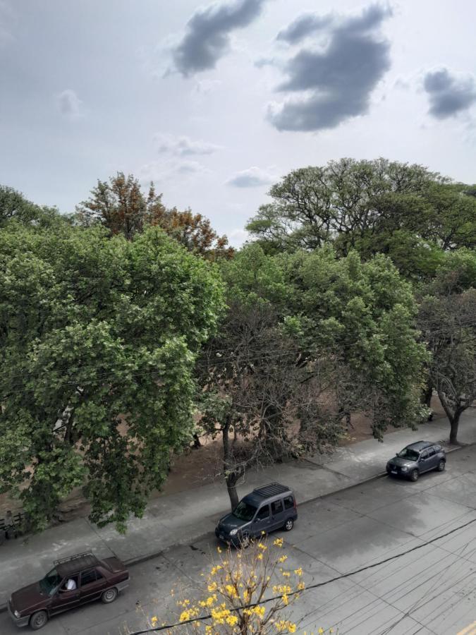 Departamento Centrico Plaza Alvarado Con Cochera Salta Eksteriør bilde